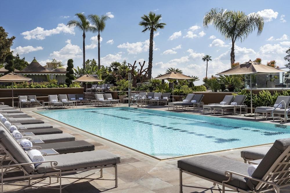 Four Seasons Hotel Los Angeles At Beverly Hills Exterior photo