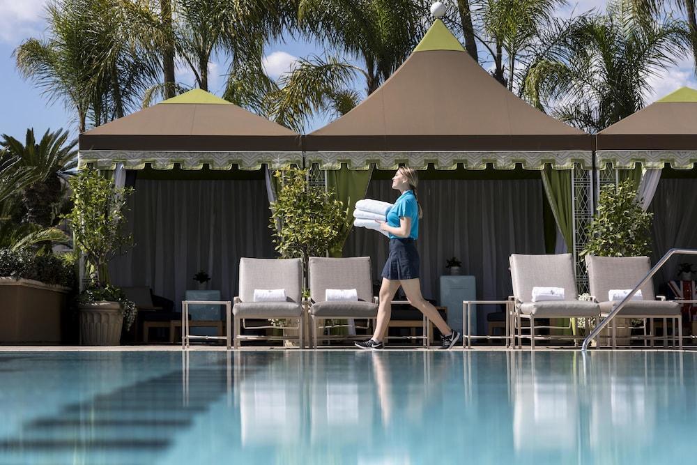 Four Seasons Hotel Los Angeles At Beverly Hills Exterior photo
